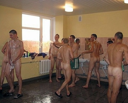 Nude locker room flash яблочко Criticising nude locker room flash